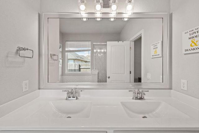 4009 Milano River RD, Hutto, TX 78634