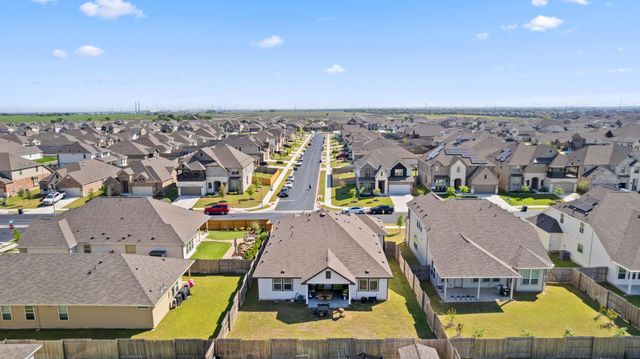 4009 Milano River RD, Hutto, TX 78634