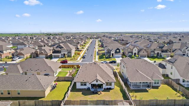 4009 Milano River RD, Hutto, TX 78634