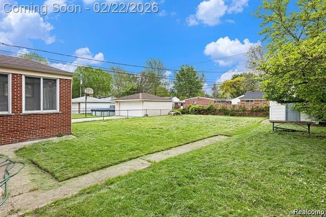 4772 Marian Avenue, Warren, MI 48092