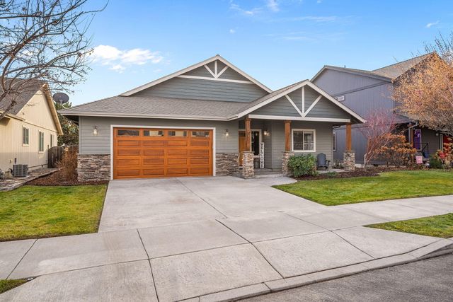 2834 SW Indian Place, Redmond, OR 97756