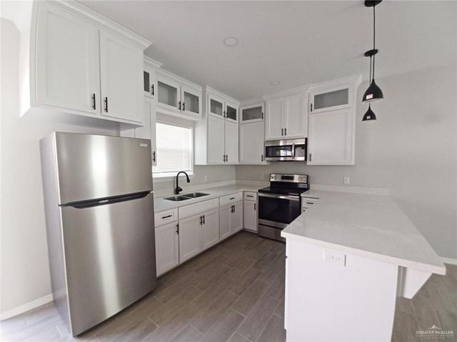 1506 Playa Drive 4, Weslaco, TX 78596