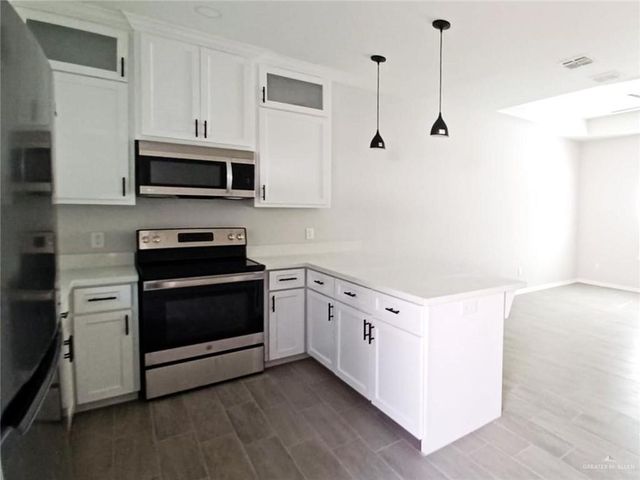 1506 Playa Drive 4, Weslaco, TX 78596