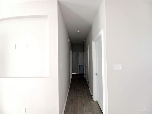 1506 Playa Drive 4, Weslaco, TX 78596