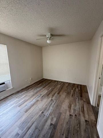 9807 Walnut, Dallas, TX 75243