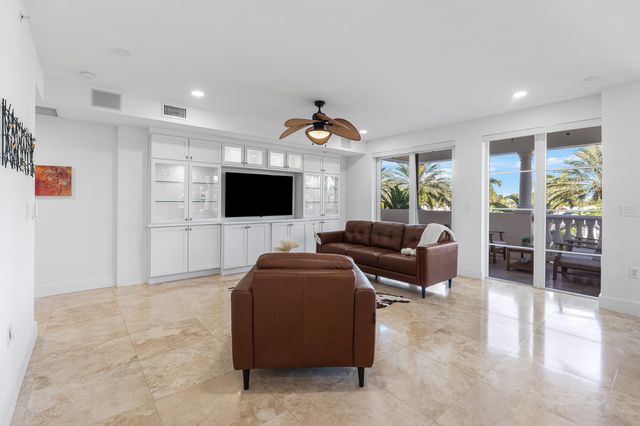 155 S Ocean Avenue 305, Palm Beach Shores, FL 33404