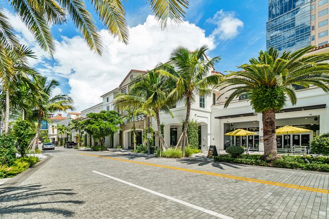 155 S Ocean Avenue 305, Palm Beach Shores, FL 33404