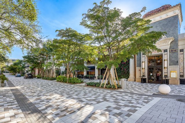 155 S Ocean Avenue 305, Palm Beach Shores, FL 33404