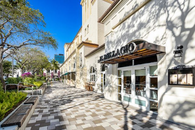 155 S Ocean Avenue 305, Palm Beach Shores, FL 33404