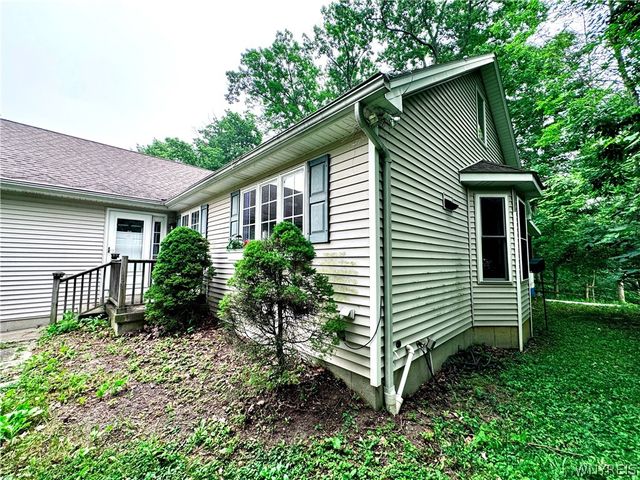 4955 Seneca Street, West Seneca, NY 14224
