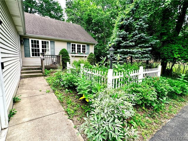 4955 Seneca Street, West Seneca, NY 14224