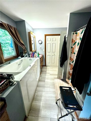 4955 Seneca Street, West Seneca, NY 14224