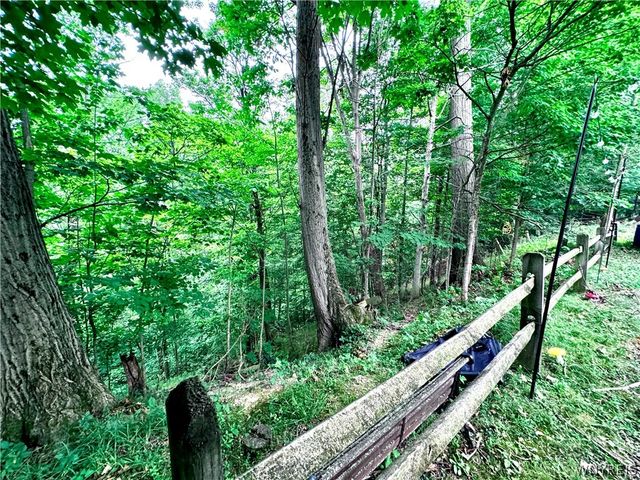 4955 Seneca Street, West Seneca, NY 14224