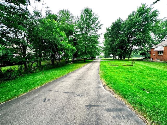 4955 Seneca Street, West Seneca, NY 14224