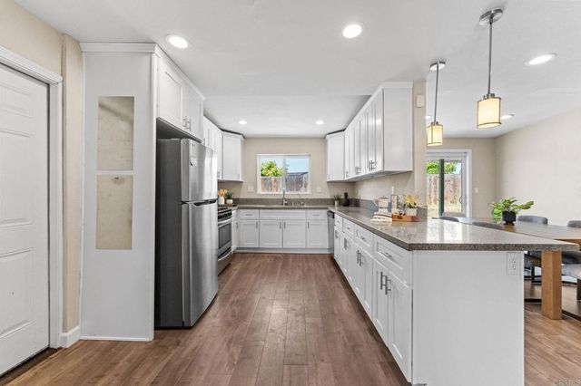 8820 Ellenwood Circle, Spring Valley, CA 91977
