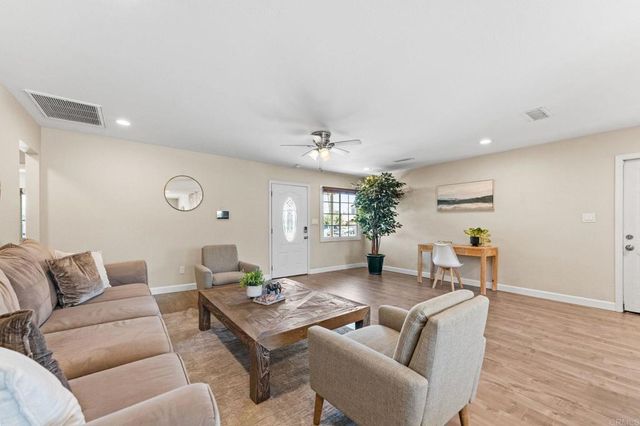 8820 Ellenwood Circle, Spring Valley, CA 91977