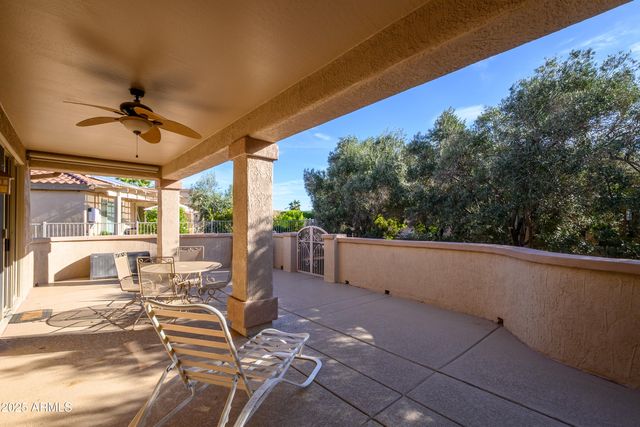 19973 N HALF MOON Drive, Surprise, AZ 85374