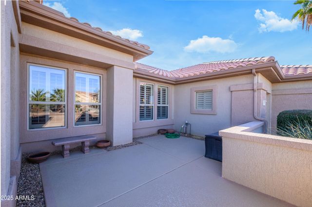 19973 N HALF MOON Drive, Surprise, AZ 85374