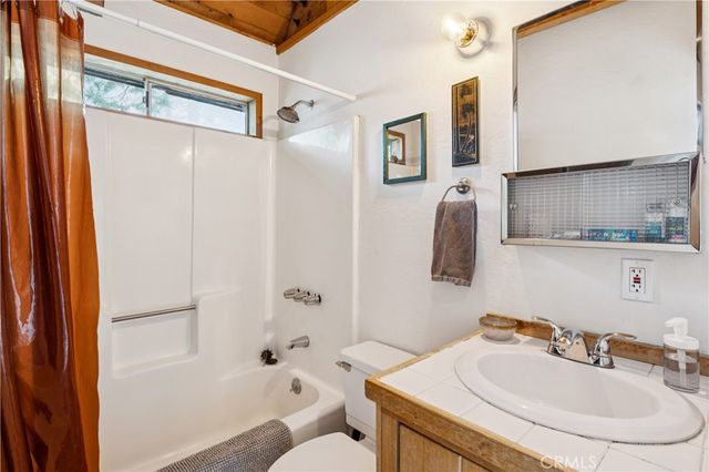 26631 Valley View, Rimforest, CA 92378