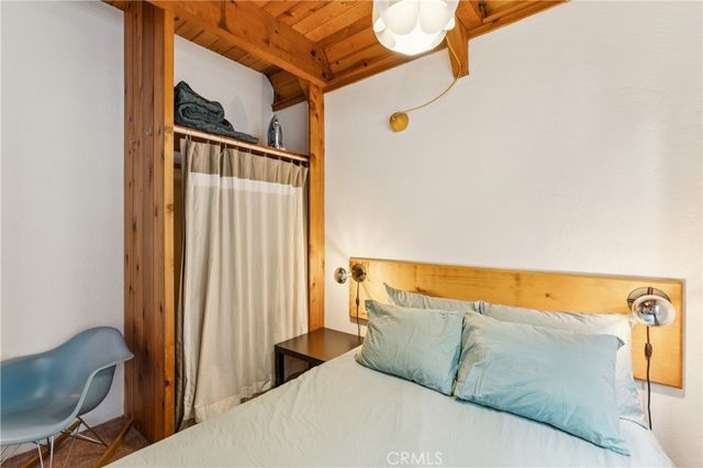 26631 Valley View, Rimforest, CA 92378