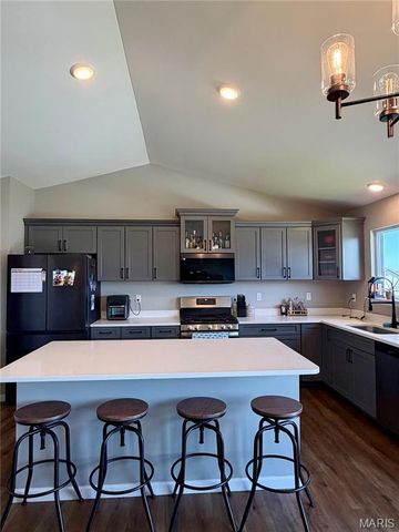 360 Birchwood Drive, Moscow Mills, MO 63362