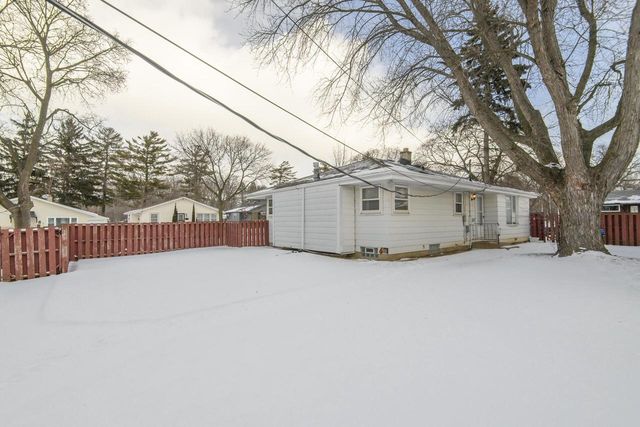 4701 W Brentwood AVENUE, Milwaukee, WI 53223