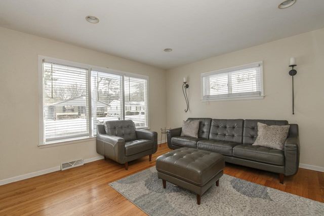 4701 W Brentwood AVENUE, Milwaukee, WI 53223