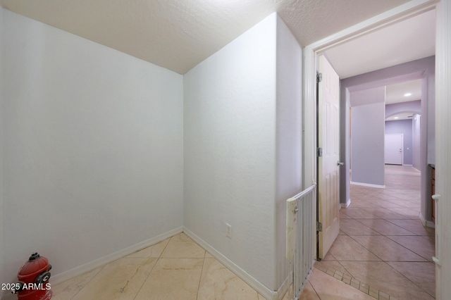 1930 E SAGITTARIUS Place, Chandler, AZ 85249