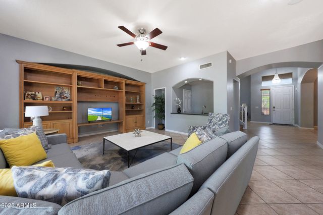 1930 E SAGITTARIUS Place, Chandler, AZ 85249