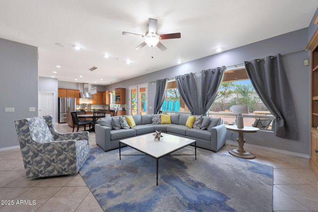 1930 E SAGITTARIUS Place, Chandler, AZ 85249