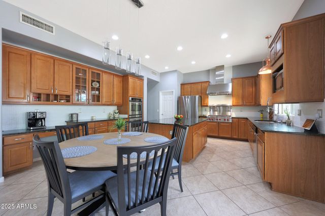 1930 E SAGITTARIUS Place, Chandler, AZ 85249