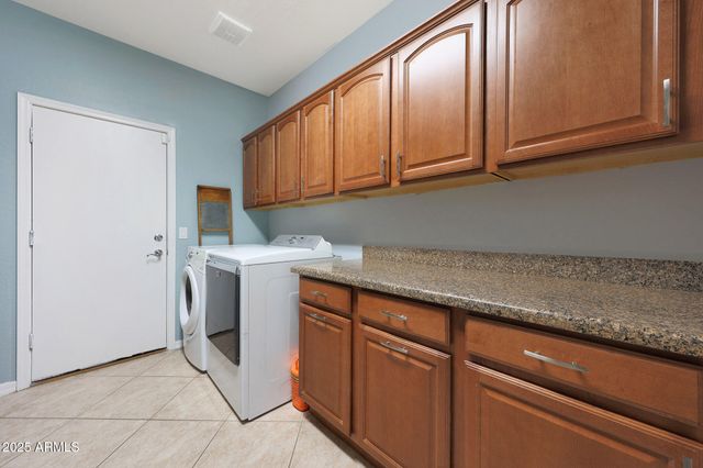 1930 E SAGITTARIUS Place, Chandler, AZ 85249