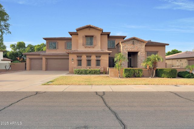 1930 E SAGITTARIUS Place, Chandler, AZ 85249