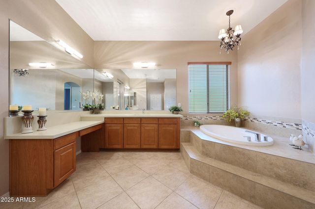 1930 E SAGITTARIUS Place, Chandler, AZ 85249