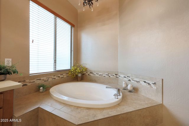 1930 E SAGITTARIUS Place, Chandler, AZ 85249