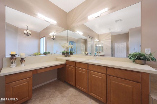 1930 E SAGITTARIUS Place, Chandler, AZ 85249