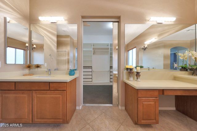 1930 E SAGITTARIUS Place, Chandler, AZ 85249