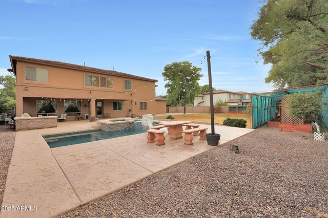 1930 E SAGITTARIUS Place, Chandler, AZ 85249