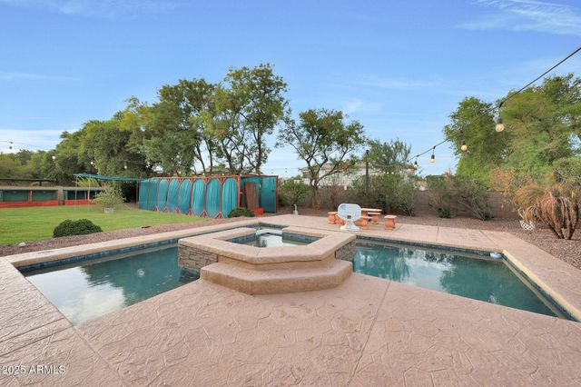 1930 E SAGITTARIUS Place, Chandler, AZ 85249