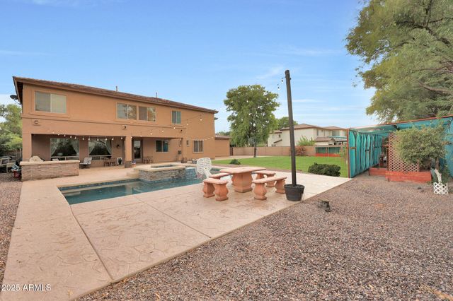 1930 E SAGITTARIUS Place, Chandler, AZ 85249