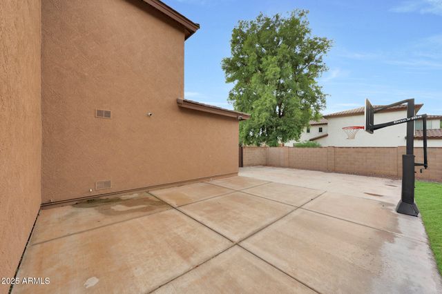 1930 E SAGITTARIUS Place, Chandler, AZ 85249