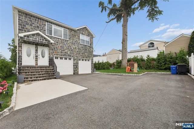518 8th Street, Lyndhurst, NJ 07071