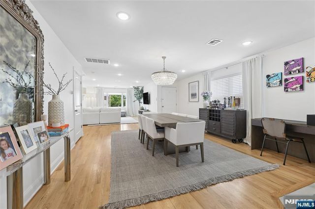 518 8th Street, Lyndhurst, NJ 07071