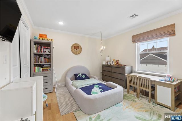 518 8th Street, Lyndhurst, NJ 07071