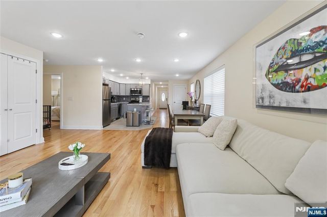 518 8th Street, Lyndhurst, NJ 07071