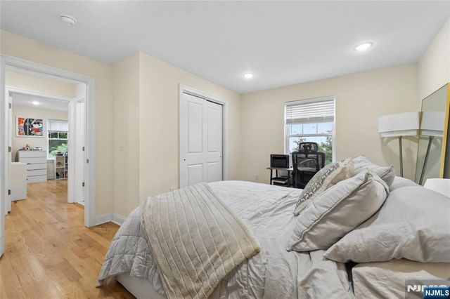 518 8th Street, Lyndhurst, NJ 07071