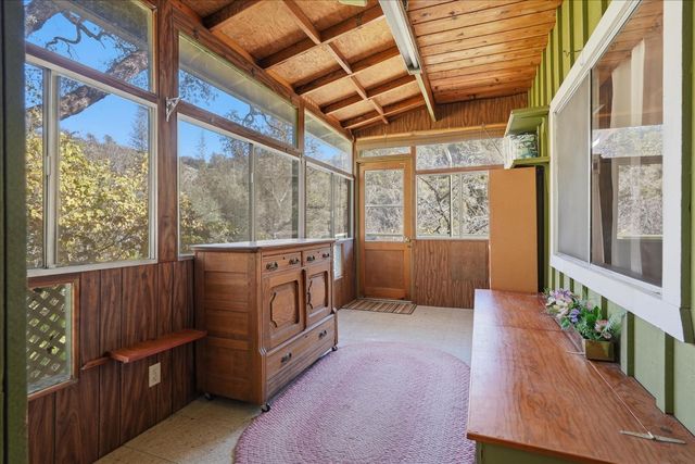 50015 Lilac Lane, Oakhurst, CA 93644