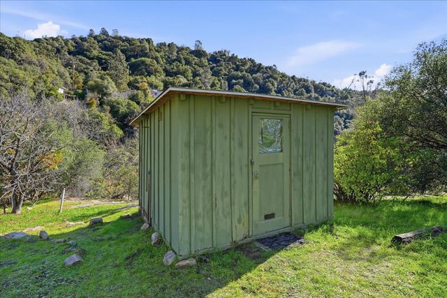 50015 Lilac Lane, Oakhurst, CA 93644
