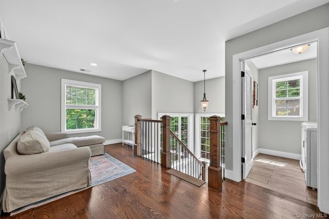 220 Bay View Avenue, Cornwall On Hudson, NY 12520