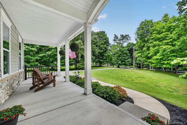 220 Bay View Avenue, Cornwall On Hudson, NY 12520